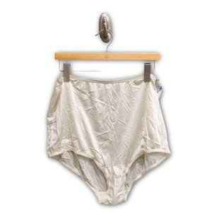 NWT Vanity Fair Ivory Underwear, Size 4X